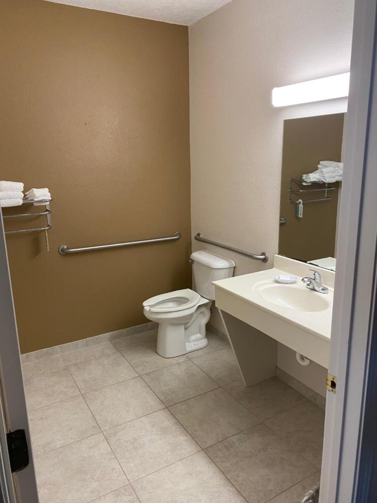 Double Queen Room with Roll in Shower interior